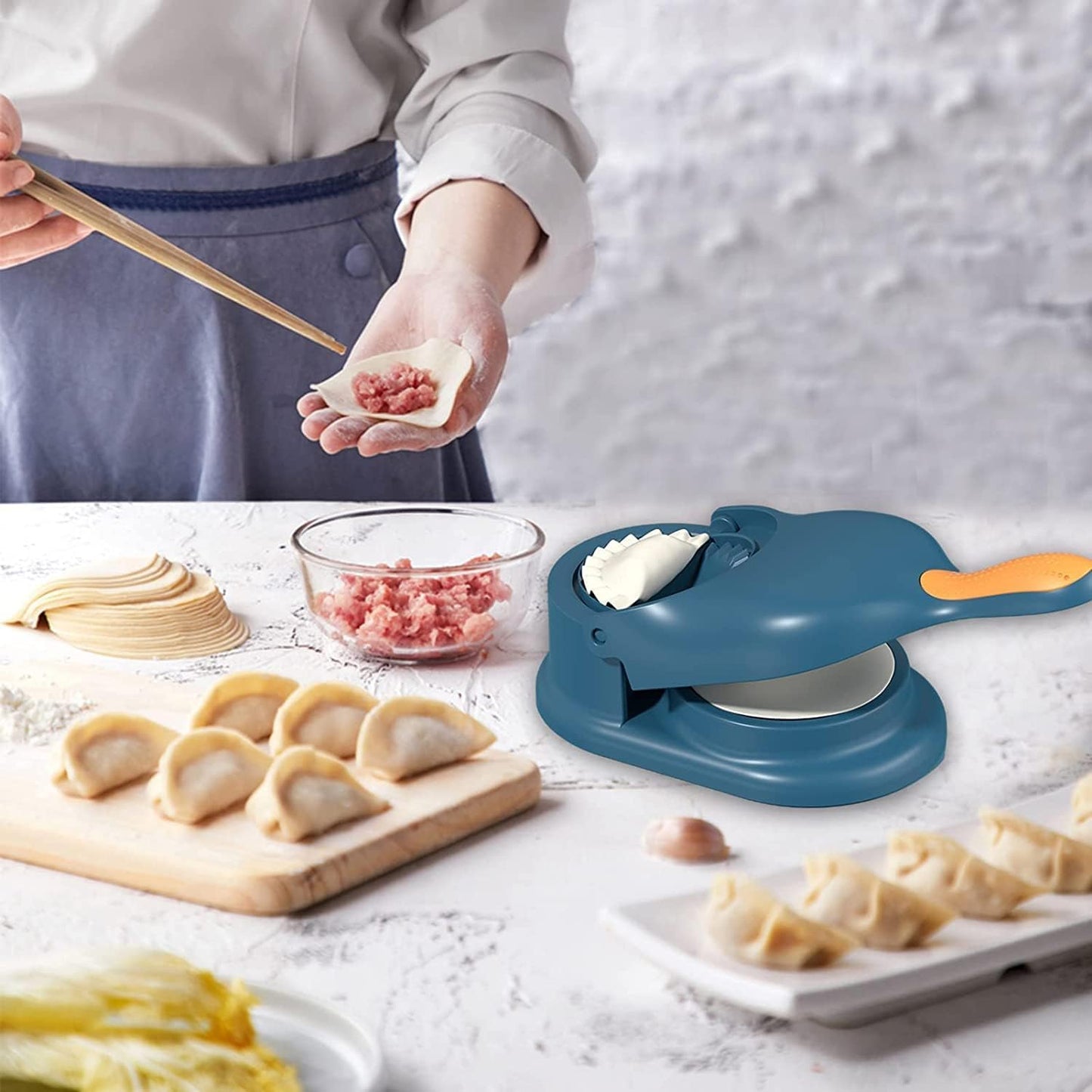 2 In 1 Dumpling Maker,Dumpling Press Skin Maker Machine,Manual Samosa Maker Mould,Multifunctional Dumpling Wrapper Making Tools for Making Dumplings and Ravioli